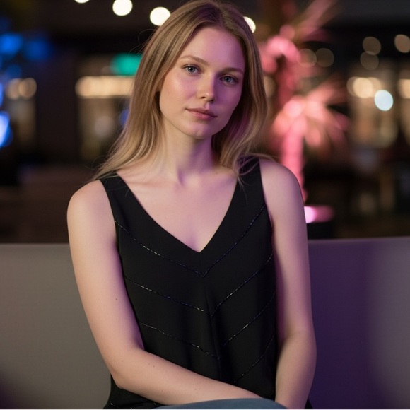 Vintage Jones New York Elegant Black Sleeveless Blouse - Picture 6 of 7